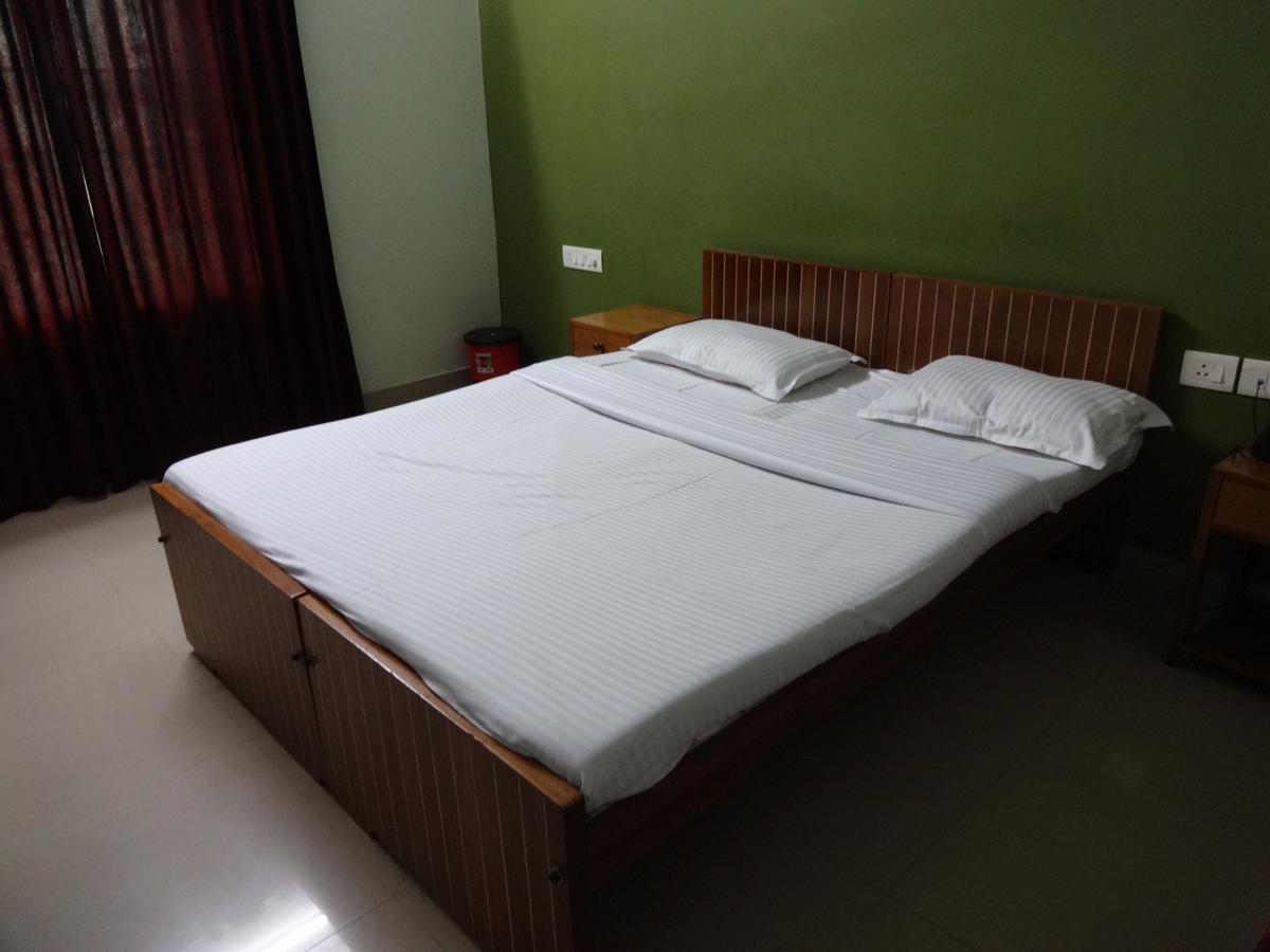 Hotel Madikeri Heritage Bagian luar foto