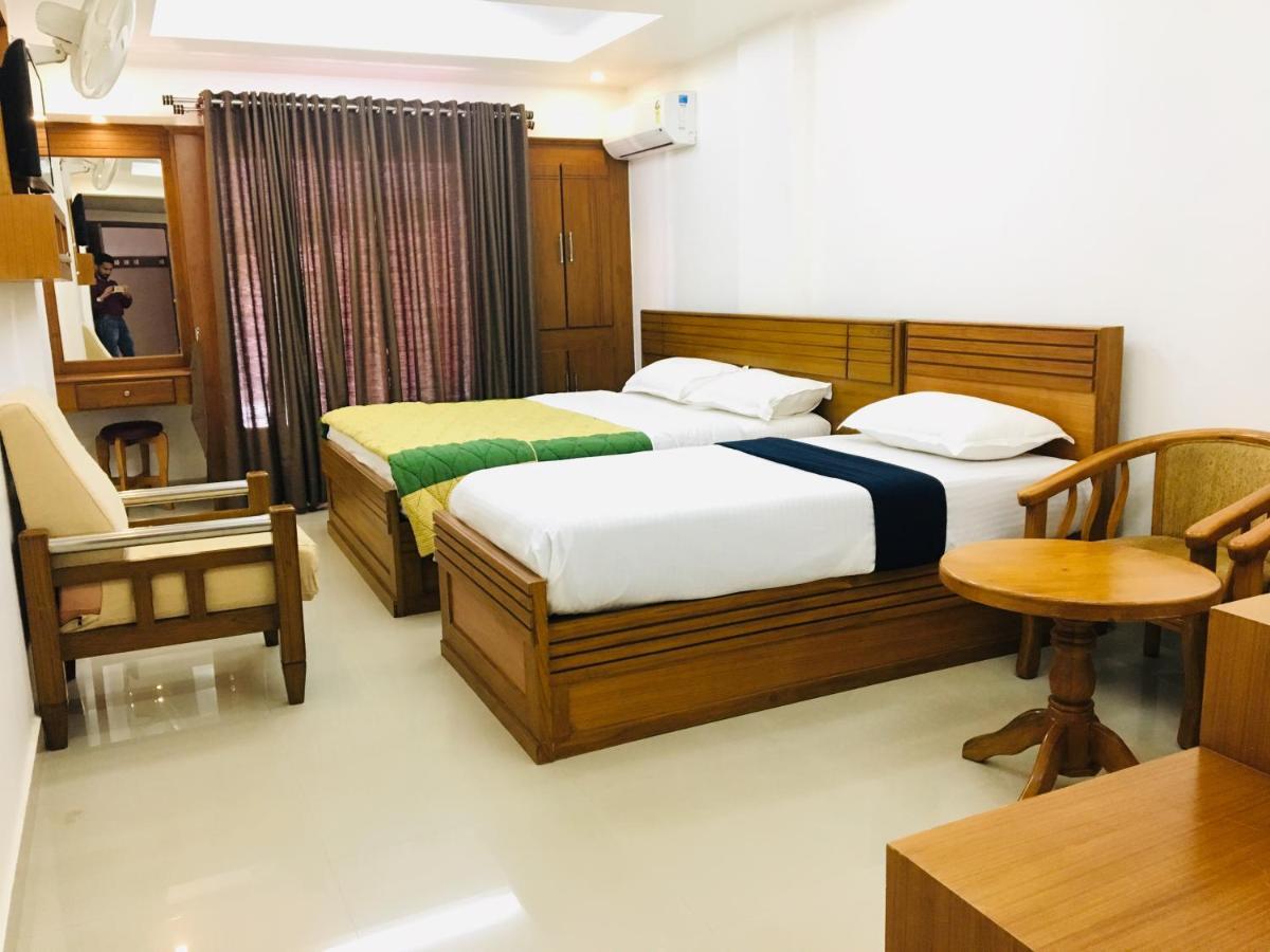 Hotel Madikeri Heritage Bagian luar foto